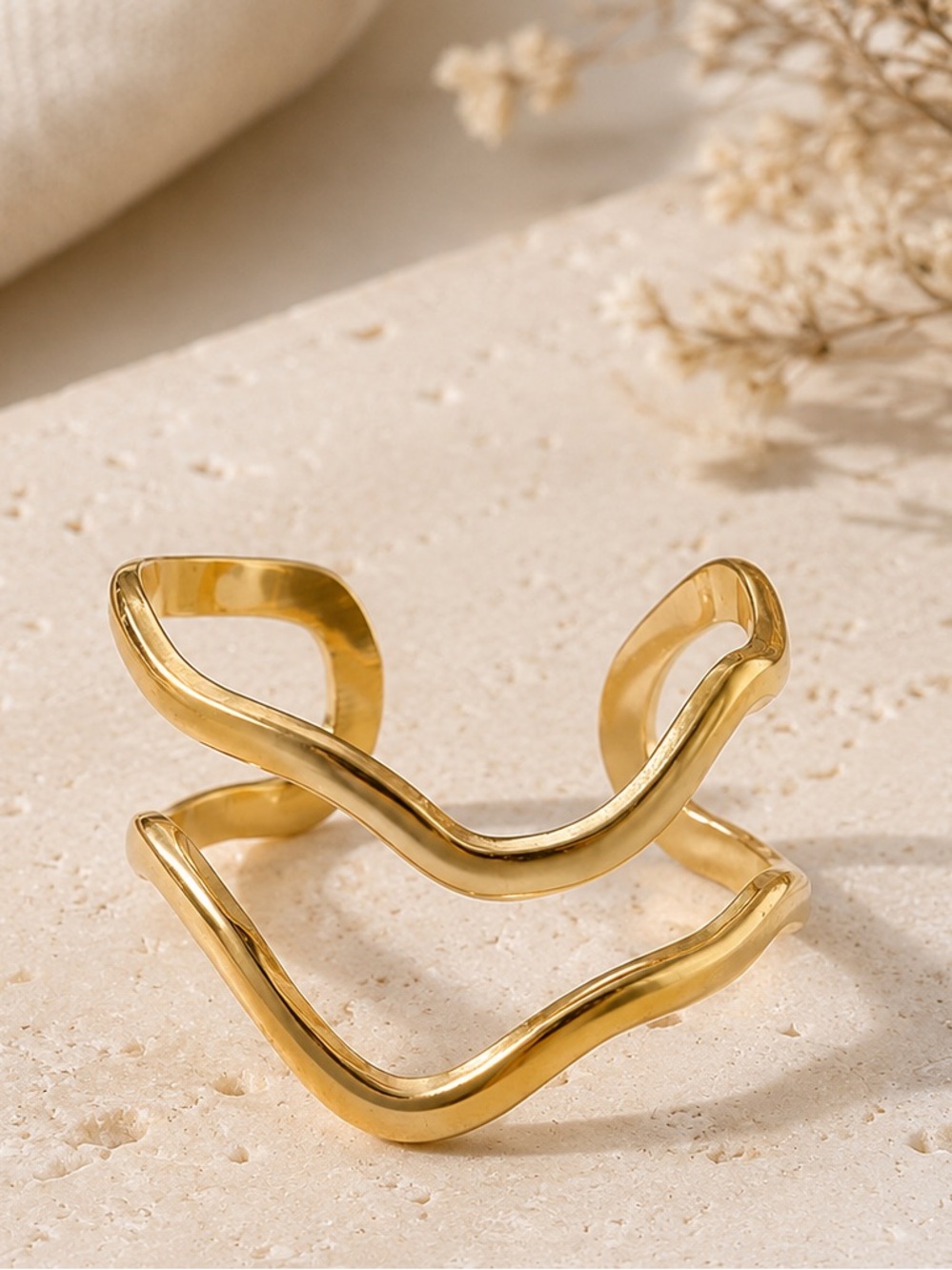 18K Gold Plated Wave Ring – 304 Stainless Steel PVD Statement Ring
